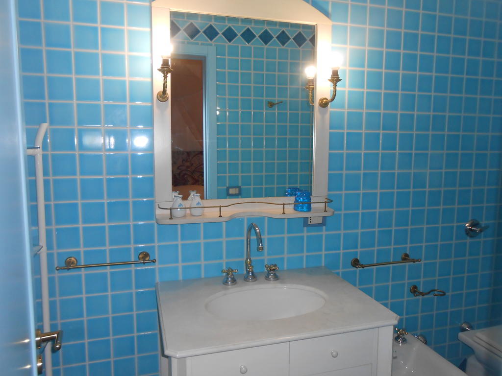 All'Ombra Del Palmeto Taranto Room photo